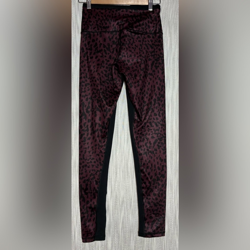Ruby Ribbon Leggings - Picture 2 of 3